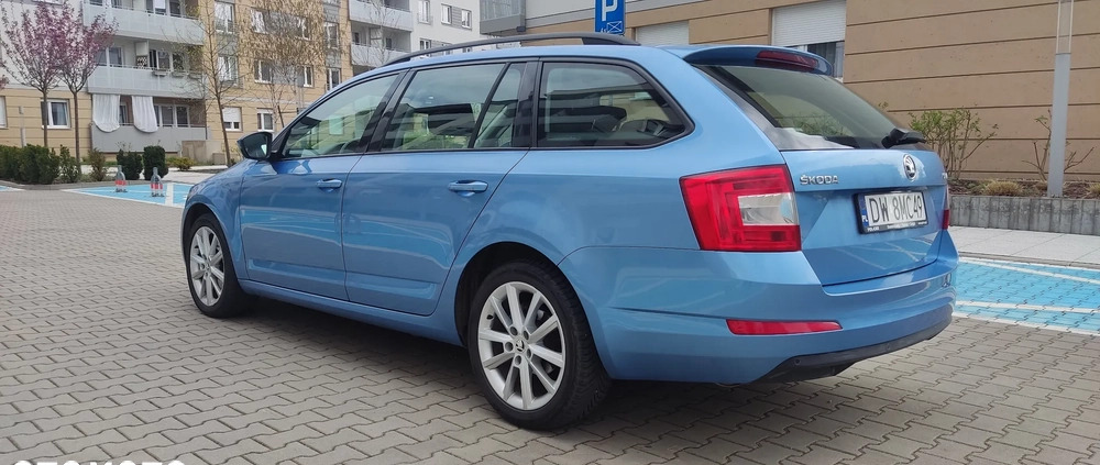 Skoda Octavia cena 46900 przebieg: 234000, rok produkcji 2016 z Wrocław małe 67